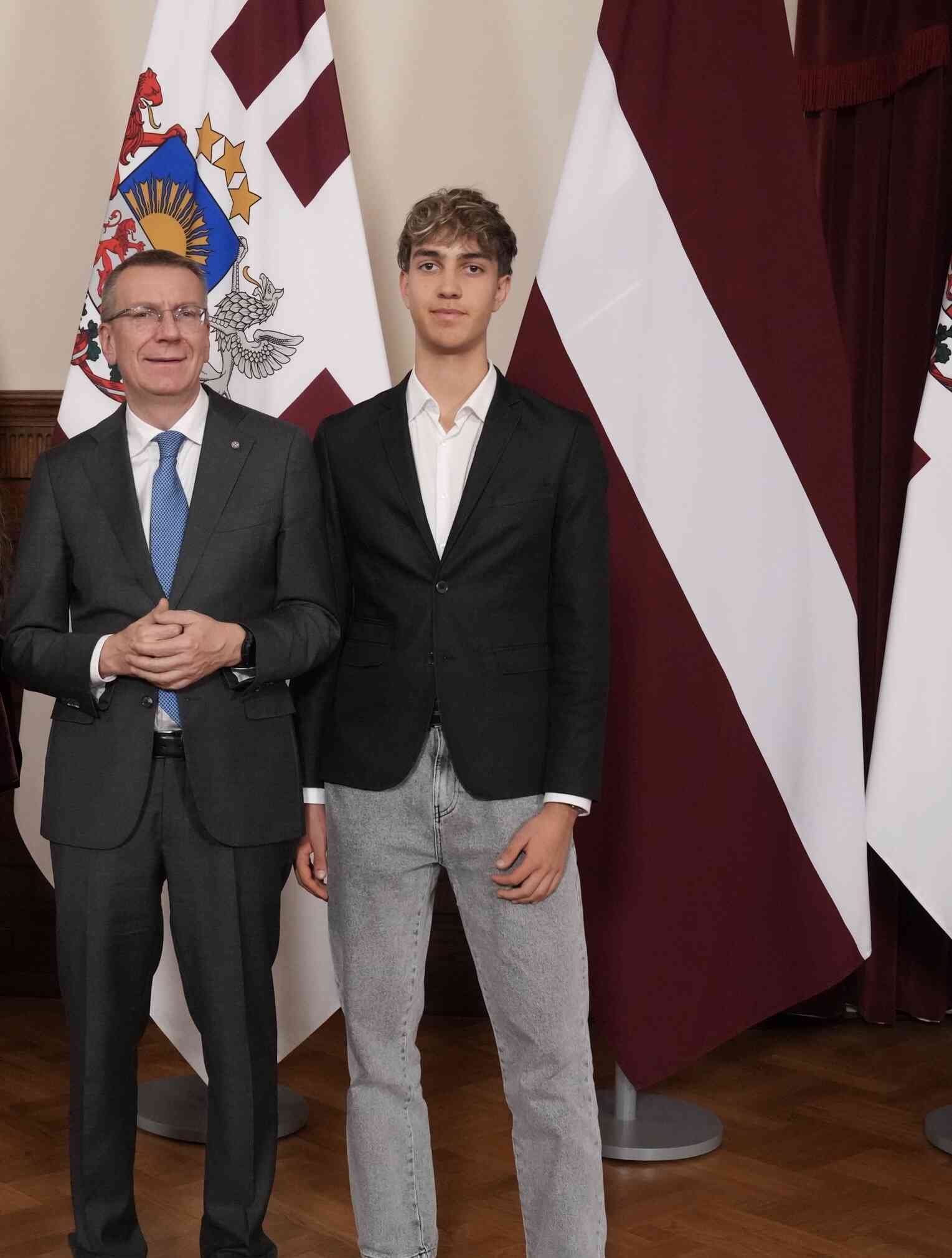 2025-11-28 13_53_49(1)