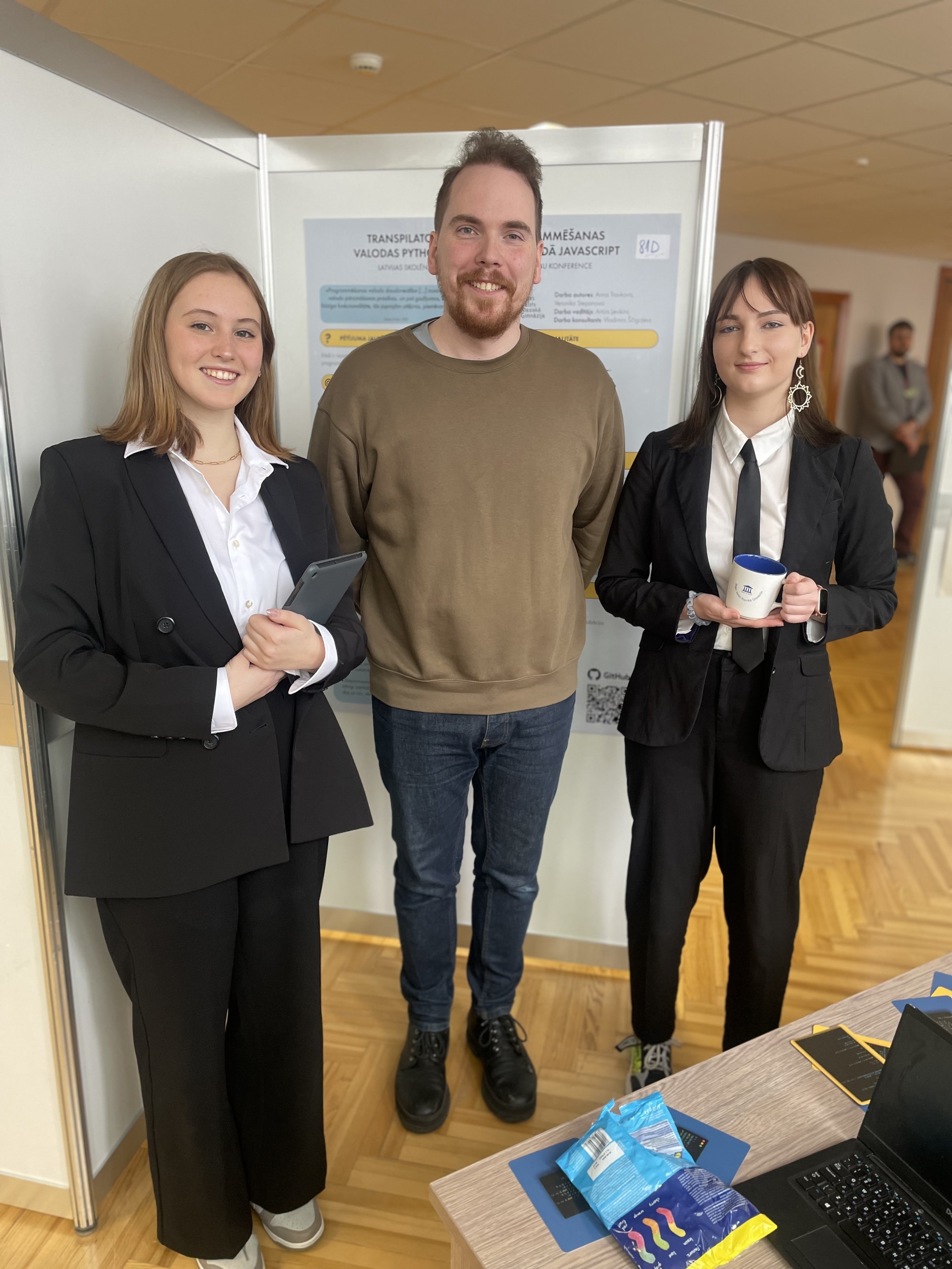 23-03-31 11-54-30 9577.jpg