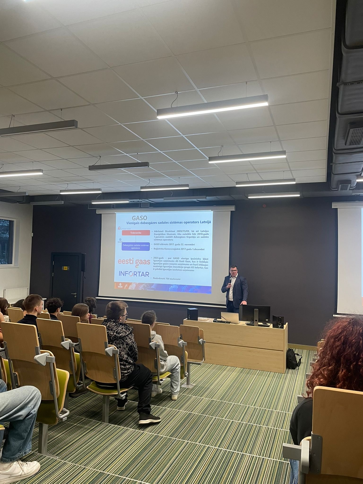 C7A5D338-B599-4E64-9EF1-9882CBCA6B05 (1)