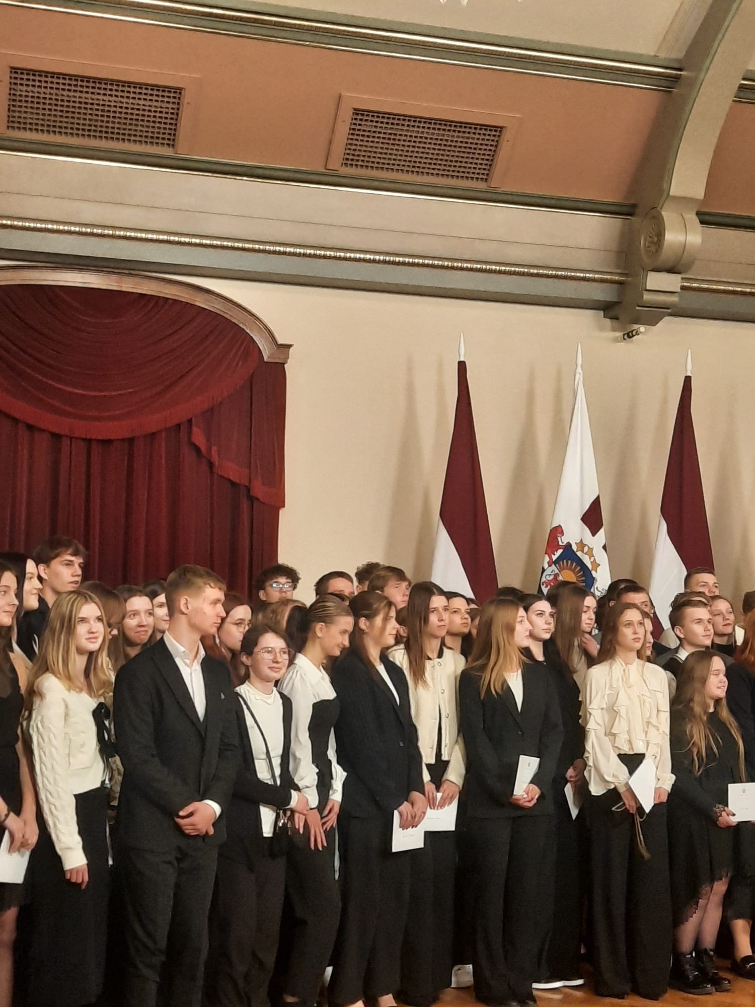 WhatsApp Image 2024-12-12 at 15_11_07