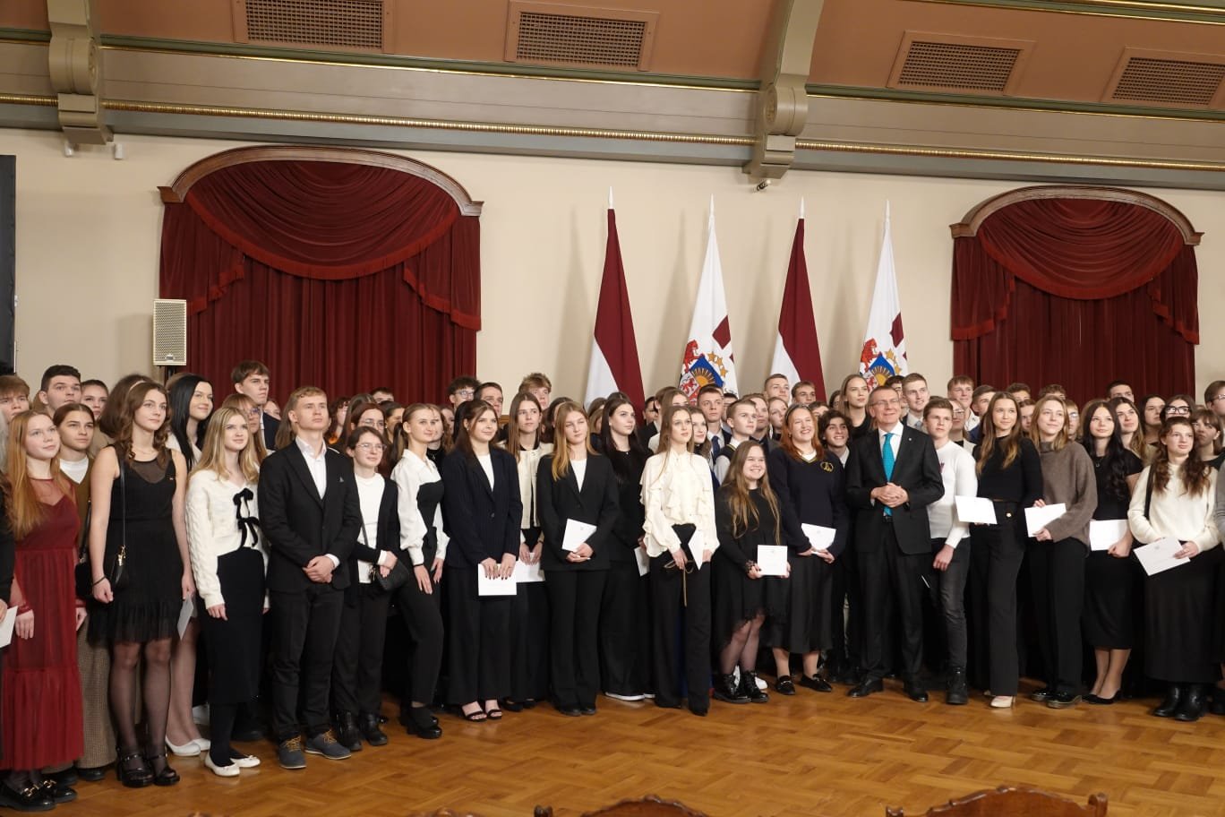 WhatsApp Image 2024-12-12 at 15_12_59