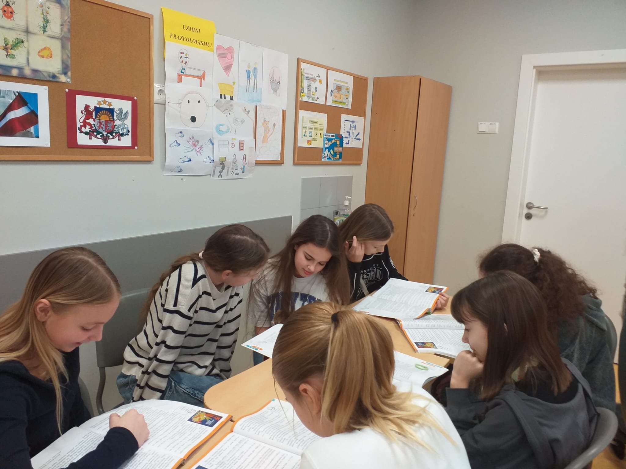 WhatsApp Image 2025-03-06 at 13.37.28